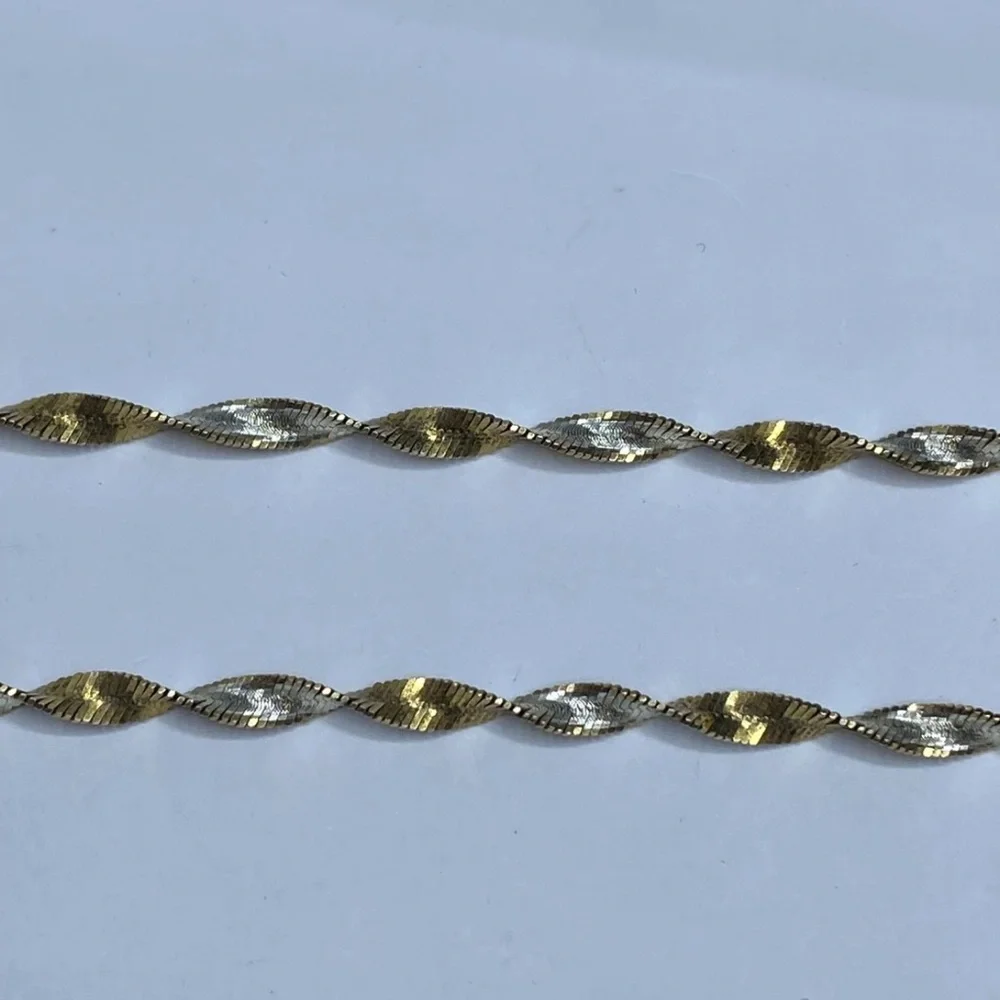 N/A elegant gold
